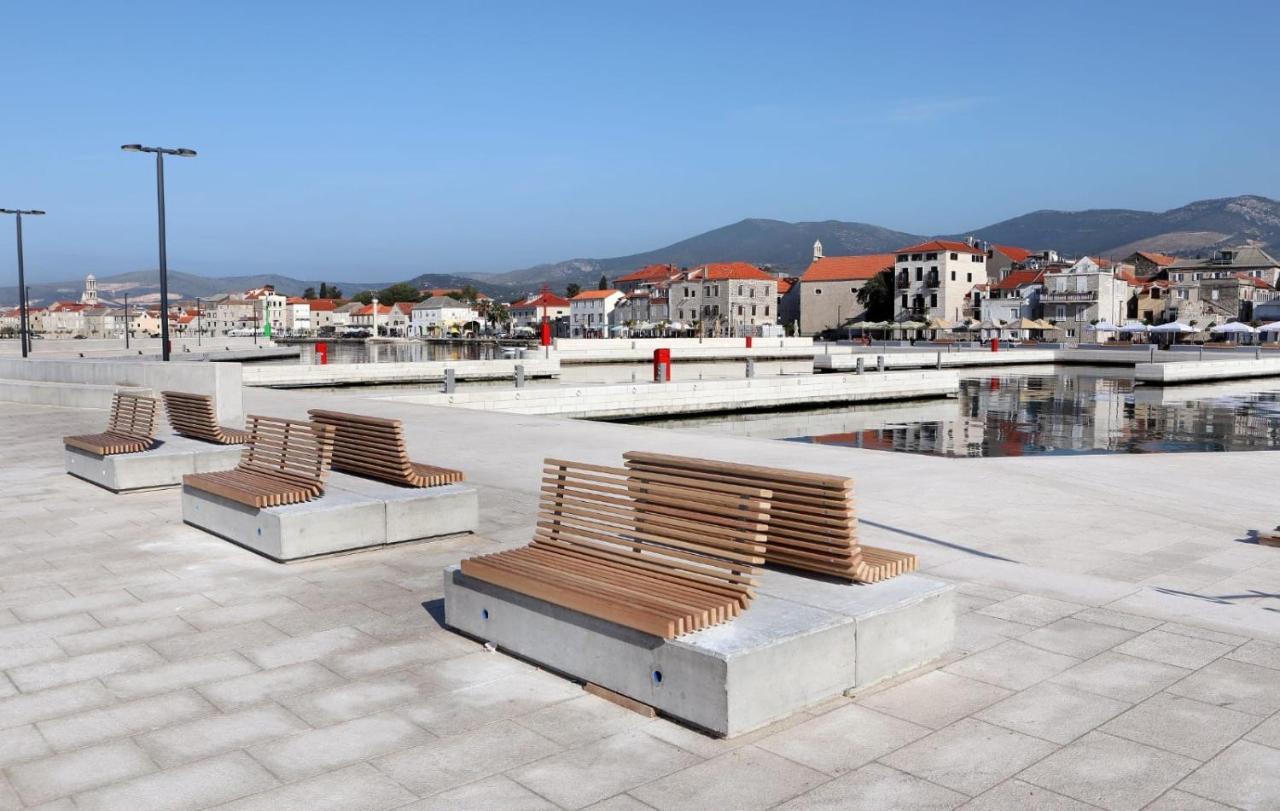 Studio Apartman Mihaella Kaštela Exterior foto